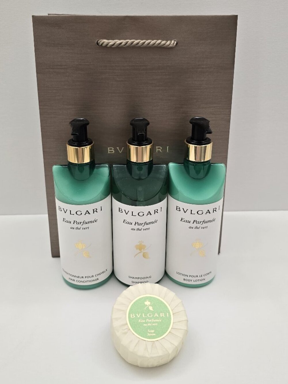 BVLGARI Shampoo, Conditioner, Body Lotion Green Tea au thé Vert 300mL NEW